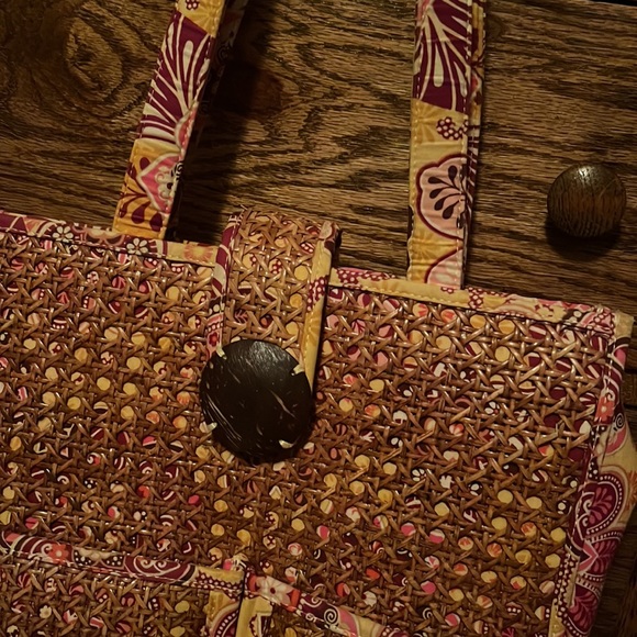 EUC Vera Bradley wicker purse - Picture 3 of 16